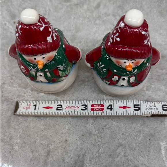 Festive Holiday Snowman Salt and Pepper Shakers - Red and Green - Picture 7 of 8